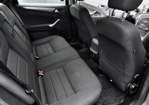 Ford Mondeo cena 21000 przebieg: 285000, rok produkcji 2011 z Radom małe 67